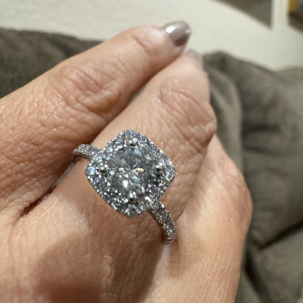 $4700 Gorgeous Natural 1.75CT Diamond 14K Gold Round Cut Halo Ring 6